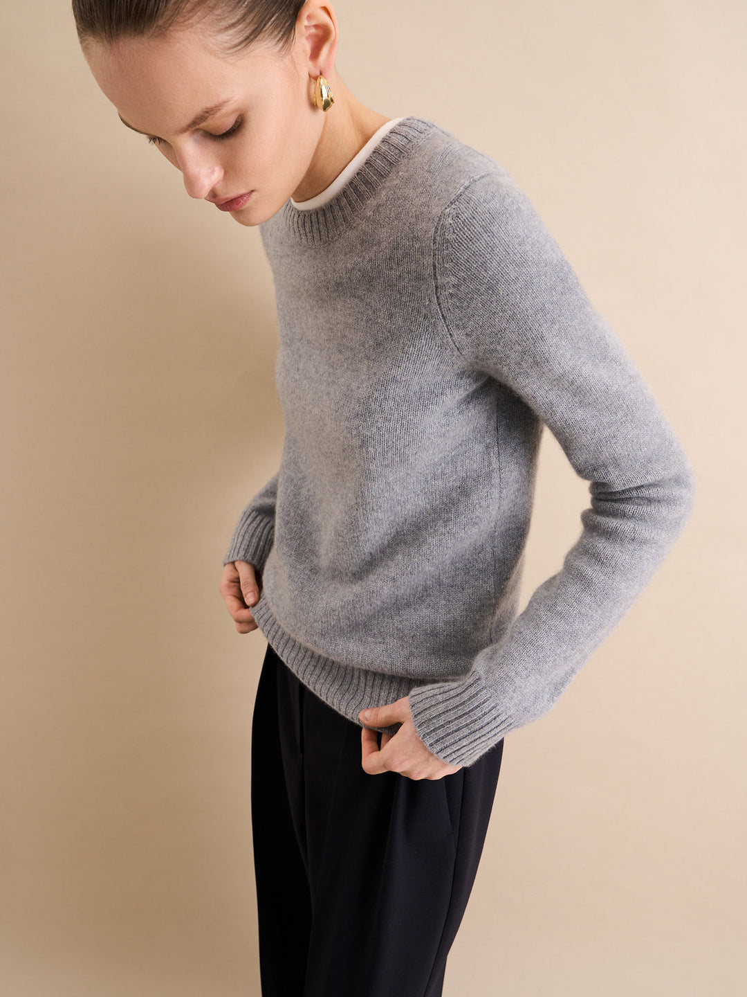 Beyond 100% Cashmere Sweater (grey)
