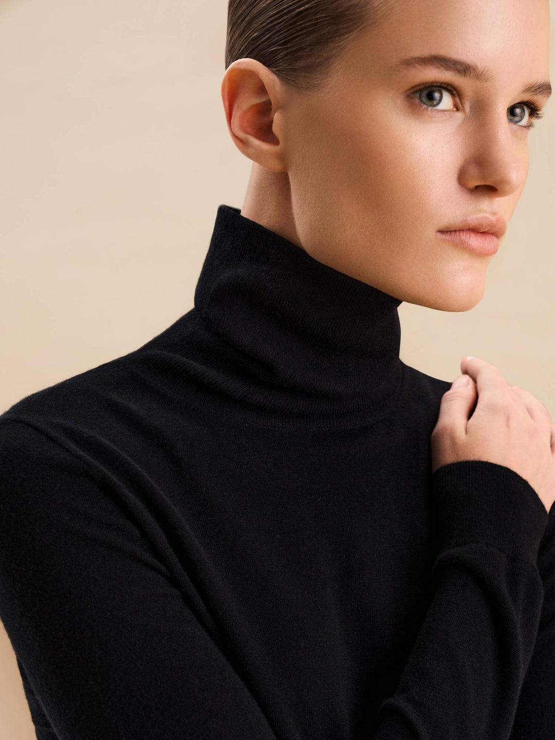 Women - Turtleneck - Sweater - Merino - Wool - Black
