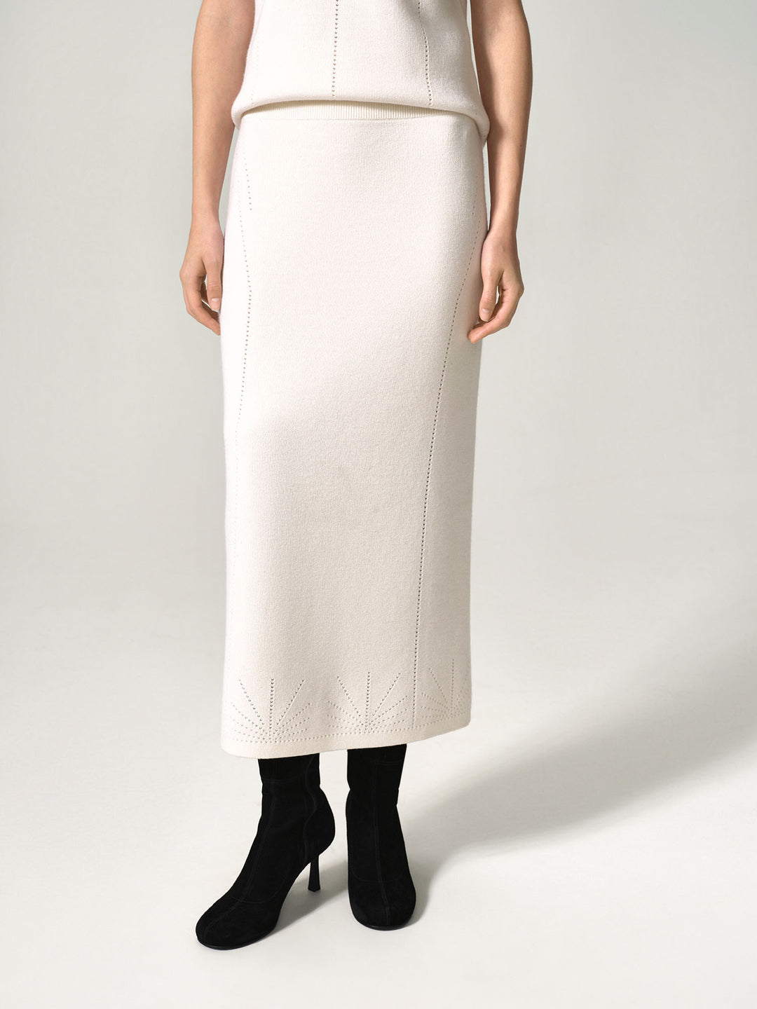 Aria Cashmere and Wool Skirt (milky)