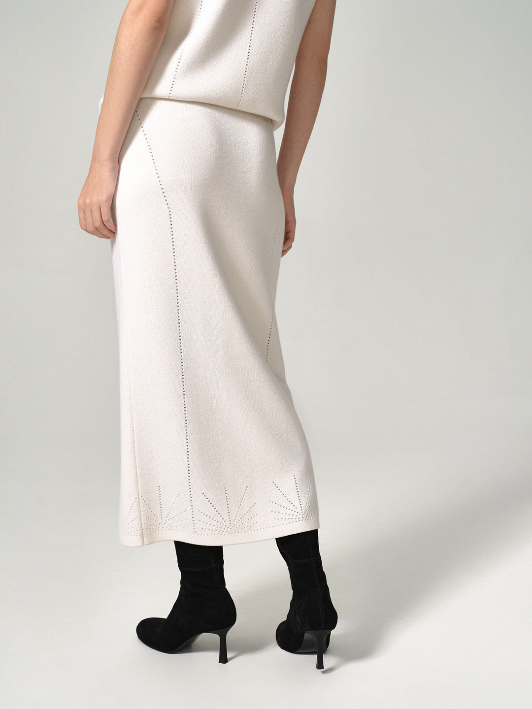 Aria Cashmere and Wool Skirt (milky)