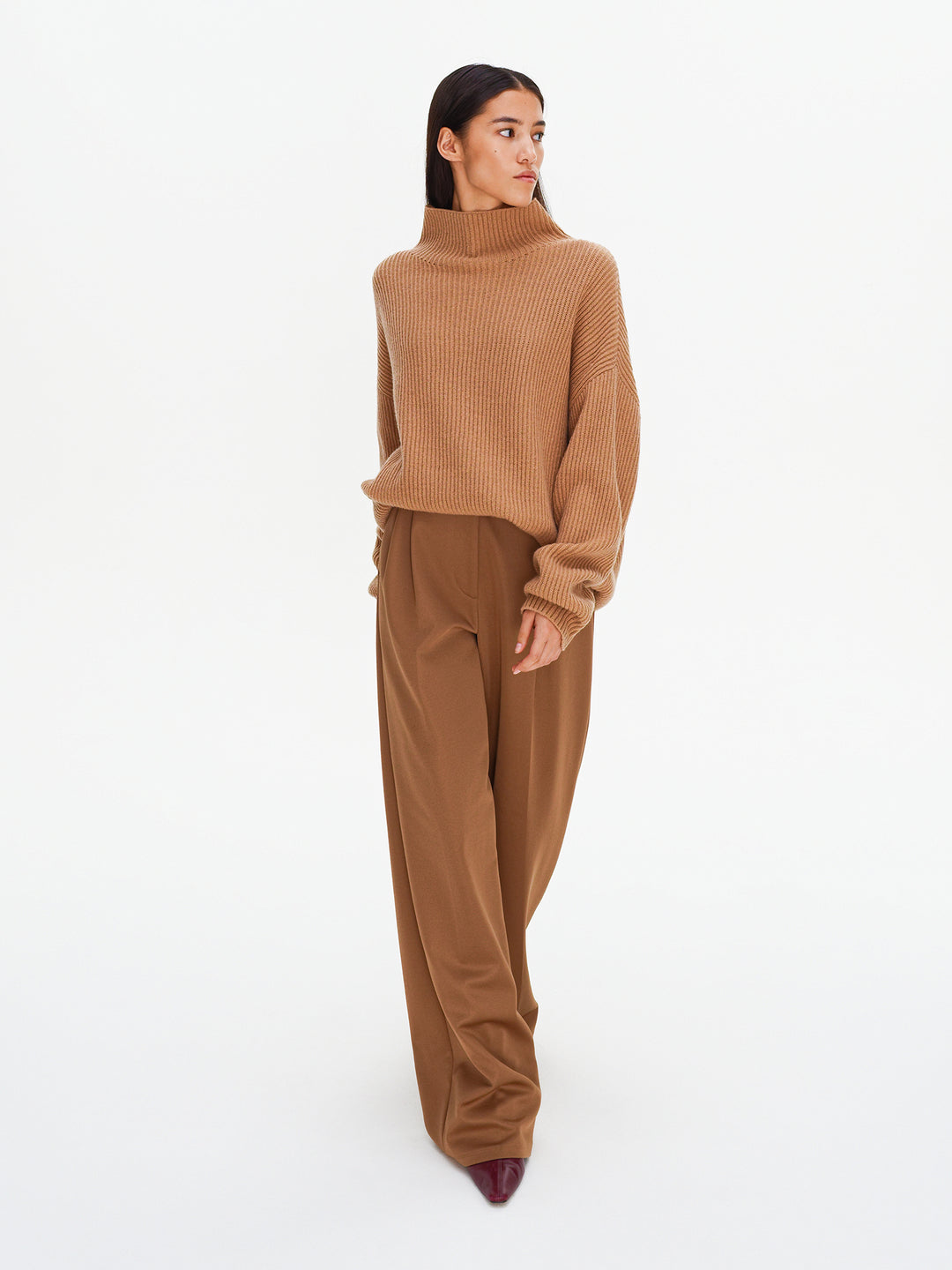 Gentle cashmere and merino turtleneck sweater (Camel)