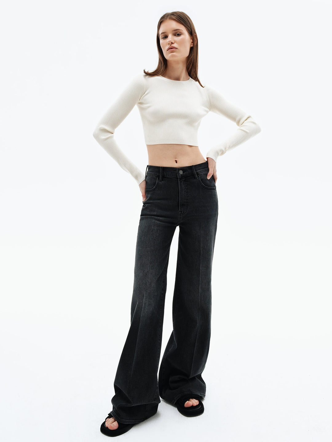 Mary flared jeans with creases (dark grey)