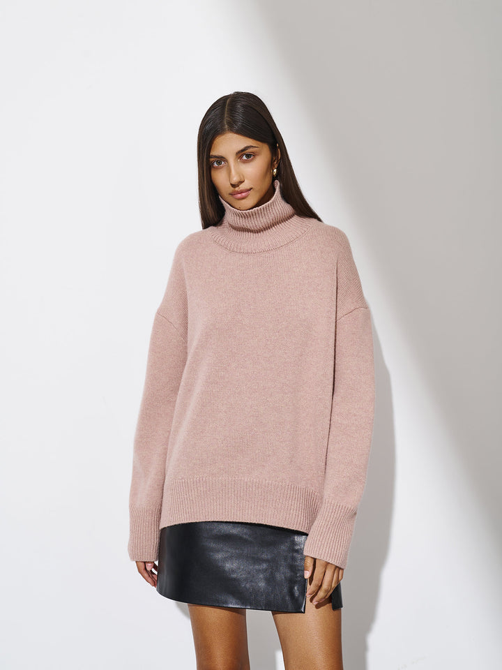 turtleneck cashmere sweater in light pink